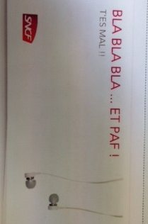 Les élèves ont concocté deux pochettes de billet pertinentes avec les slogans, "Bla, bla, bla...et paf, t'es mal" et "Pour être en pleine santé, évitez de vous manger un train en pleine poire".